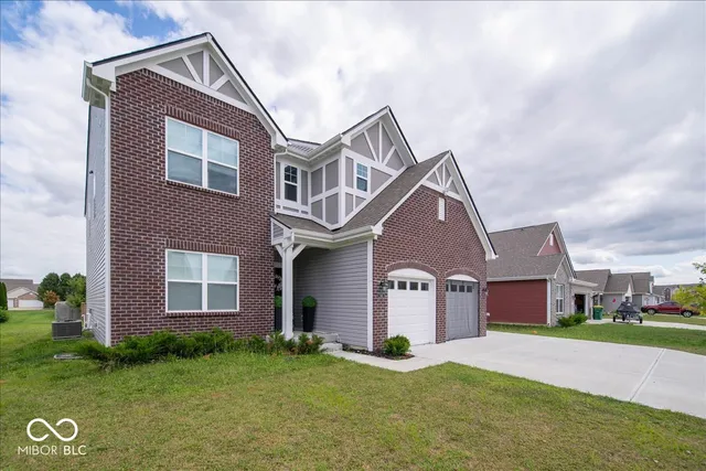 $550,000 | 945 Aries Boulevard, Franklin, IN 46131