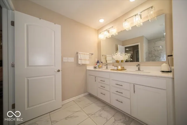 $550,000 | 945 Aries Boulevard, Franklin, IN 46131