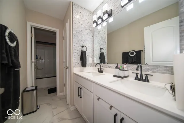 $550,000 | 945 Aries Boulevard, Franklin, IN 46131