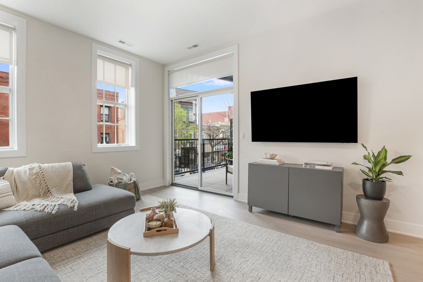 3924 North Lincoln Avenue, Unit 416 Chicago, IL 60613 - Photo 5 of 22