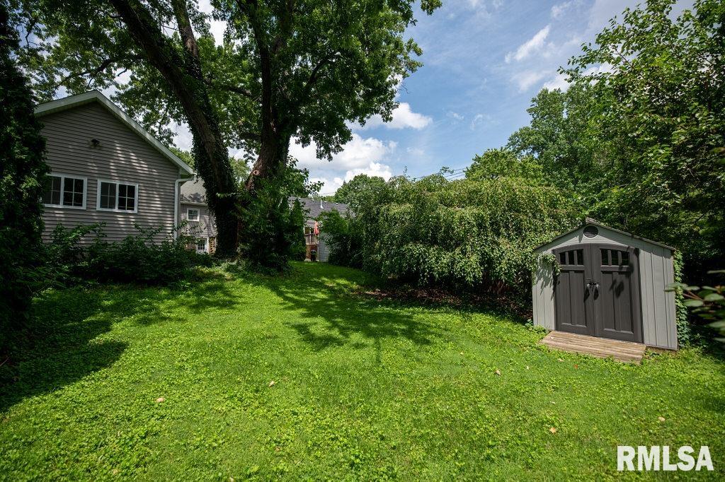 122 East Cherry Ridge Road Peoria, IL 61614 - Photo 7 of 34