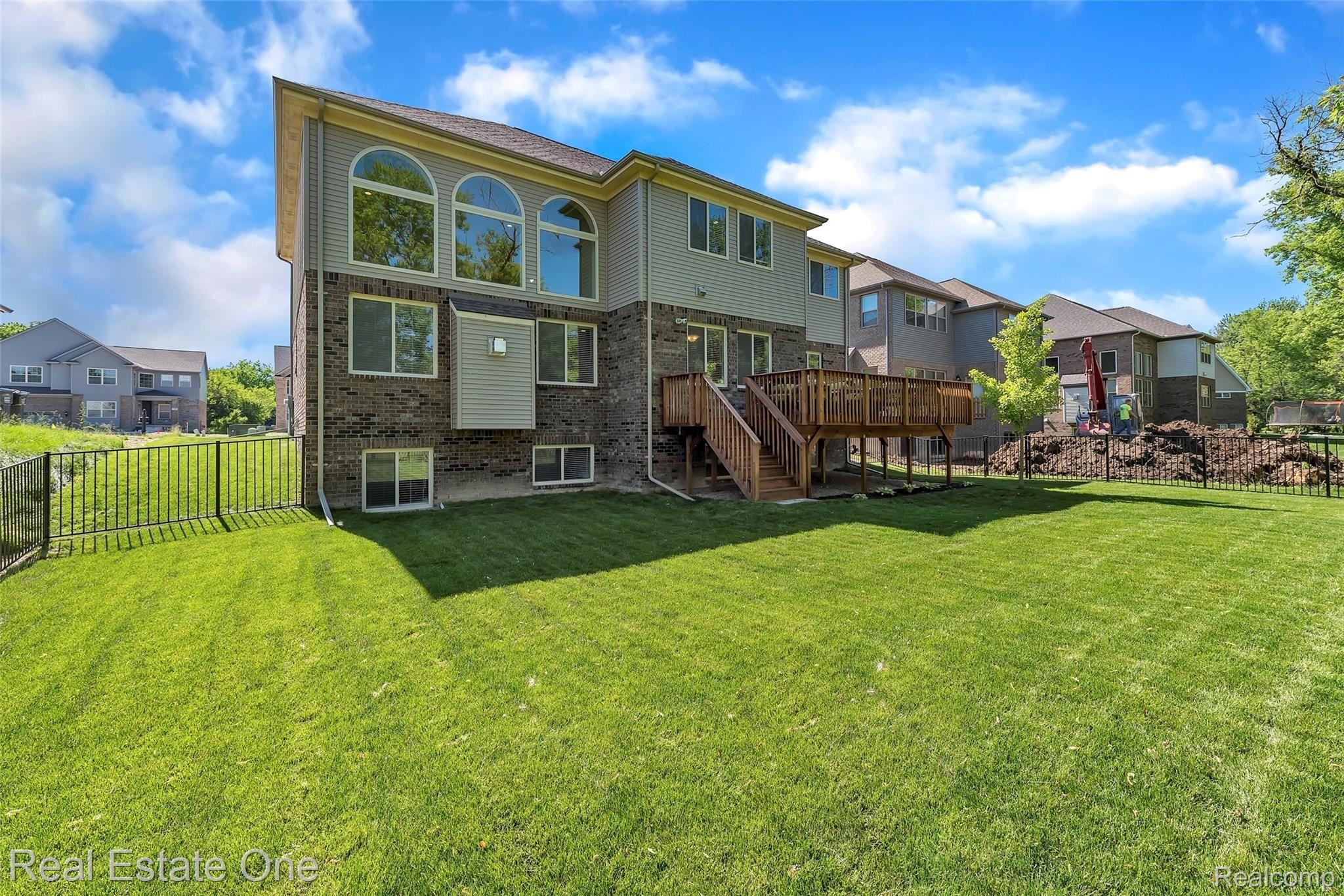 3769 Milano Ct. Rochester, MI 48307 - Photo 43 of 47 3769-Milano-Ct-Rochester-Hills-windowstill-44.jpg
