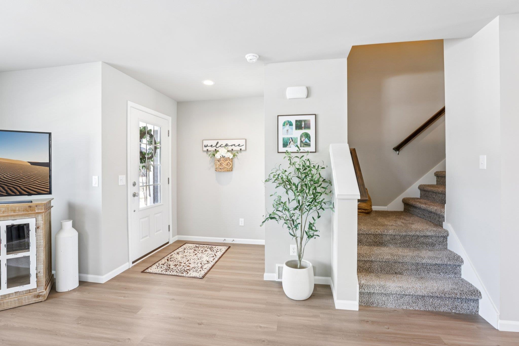 432 Crusader Waunakee, WI 53597 - Photo 3 of 39