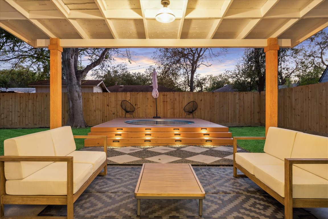 1611 Ridgehaven Drive Austin, TX 78723 - Photo 29 of 35 a view of an outdoor sitting area