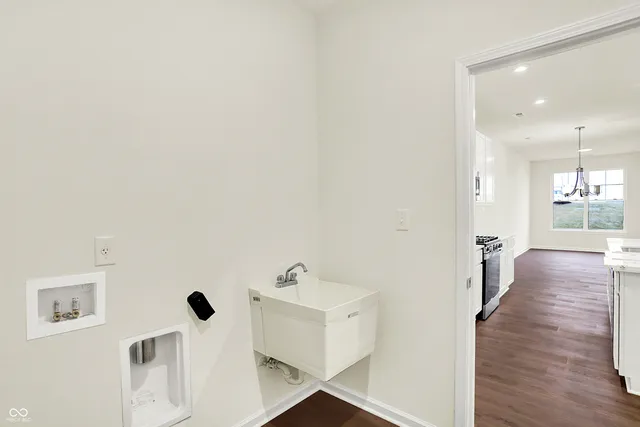 $267,079 | 1609 Clover Xing Drive, Greenfield, IN 46140