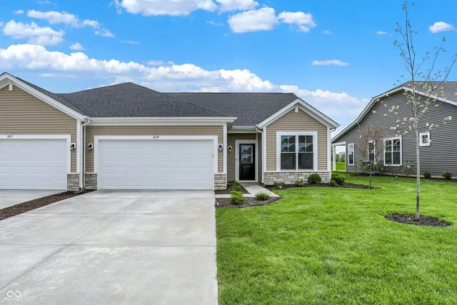 $267,079 | 1609 Clover Xing Drive, Greenfield, IN 46140