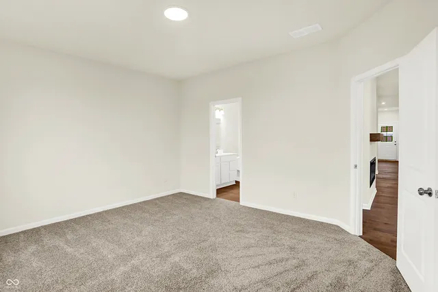 $267,079 | 1609 Clover Xing Drive, Greenfield, IN 46140