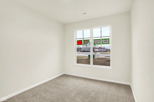 $267,079 | 1609 Clover Xing Drive, Greenfield, IN 46140