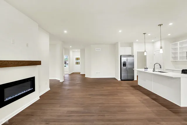 $267,079 | 1609 Clover Xing Drive, Greenfield, IN 46140