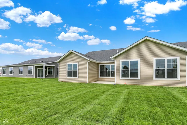 $267,079 | 1609 Clover Xing Drive, Greenfield, IN 46140