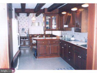 637 Hillendale Road Avondale, PA 19311 - Photo 5 of 6