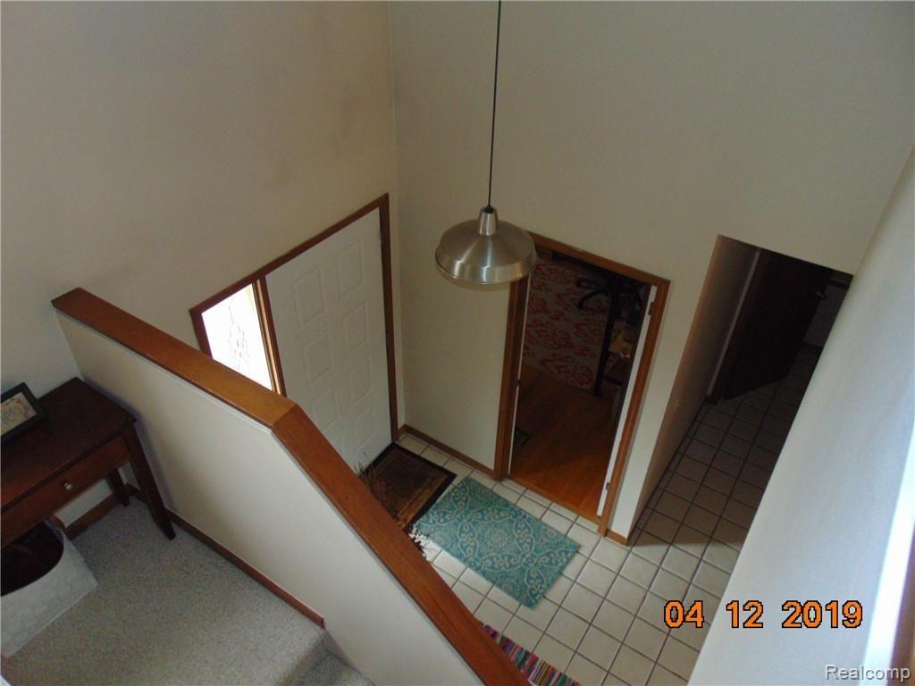 2022 Oak Leaf Court North Rochester, MI 48309 - Photo 16 of 17