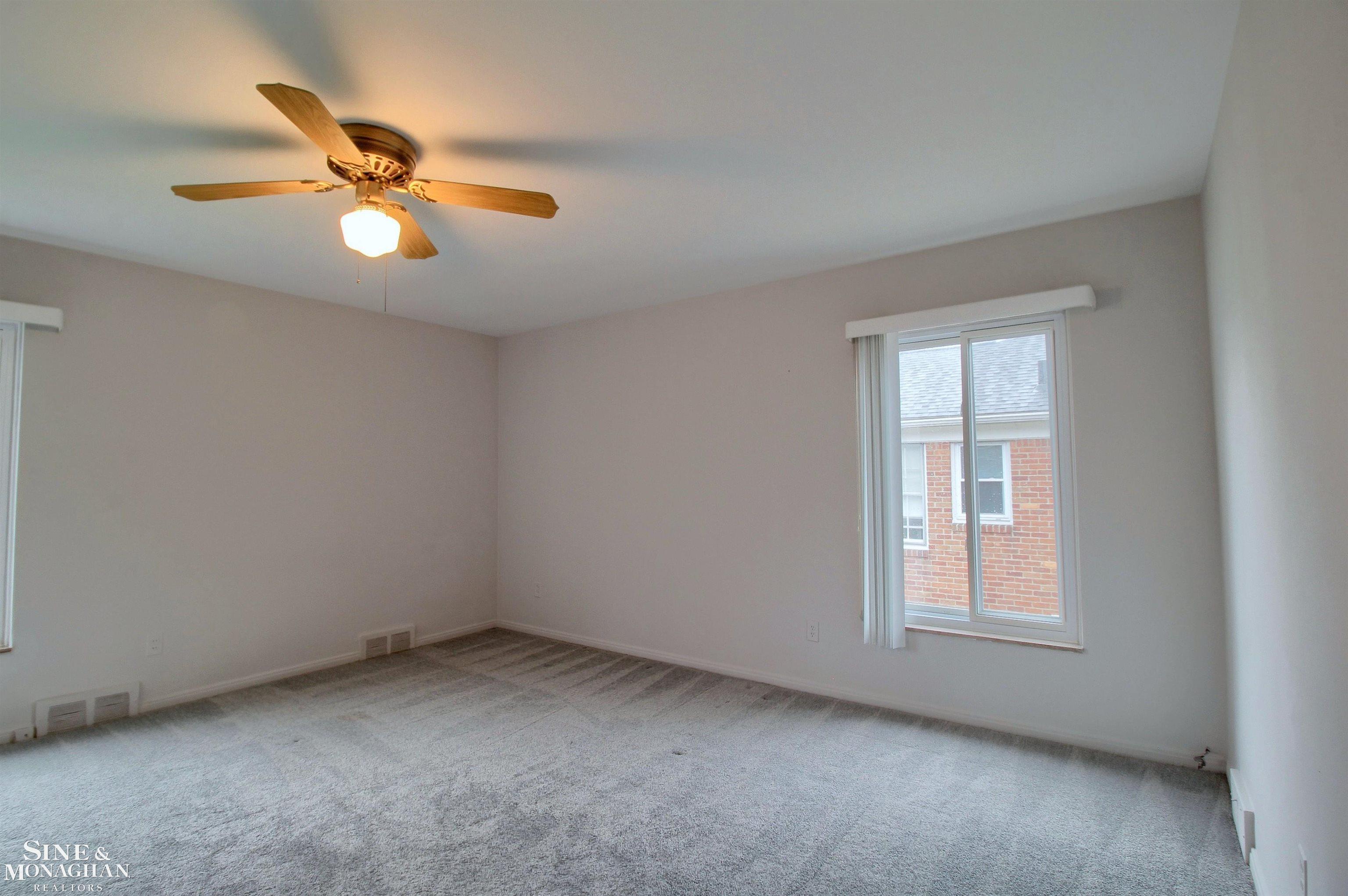 749-751 Harcourt Road Grosse Pointe, MI 48230 - Photo 18 of 30 50131940-598a8caa-66a5-4630-b592-5ac9b009a122.JPG