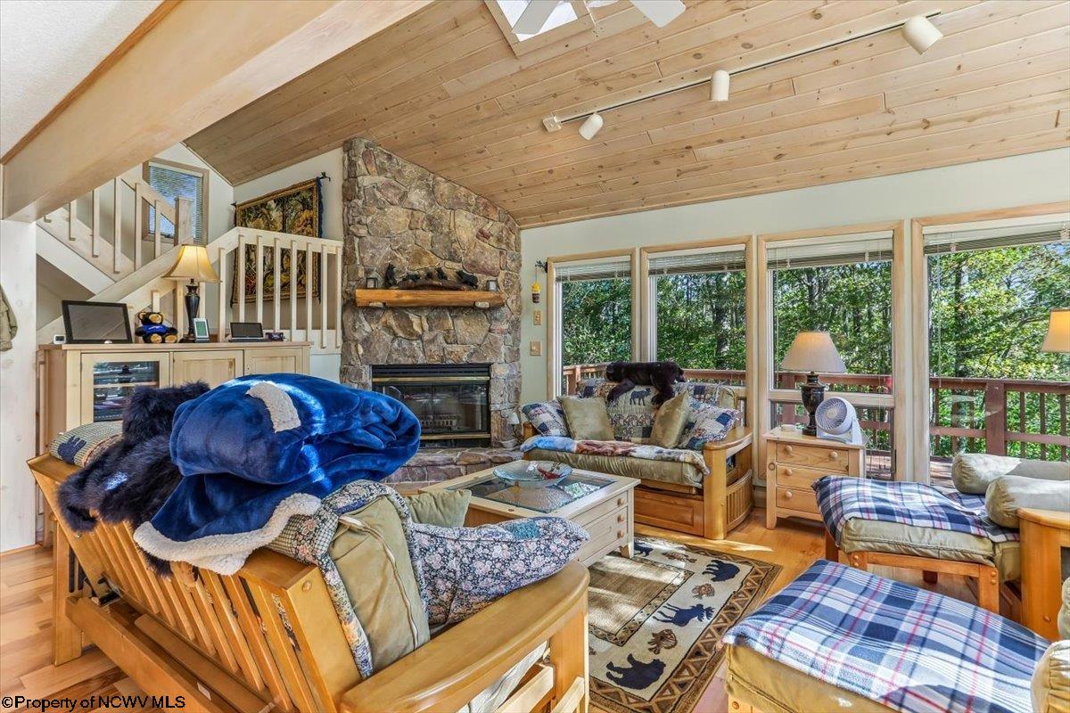 128 Forest Ridge Road Davis, WV 26260 - Photo 4 of 33 Gallery Image 4