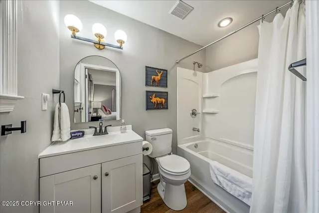 $355,000 | 5268 Apache Trail, Tobyhanna, PA 18466