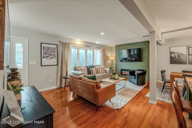 $355,000 | 5268 Apache Trail, Tobyhanna, PA 18466