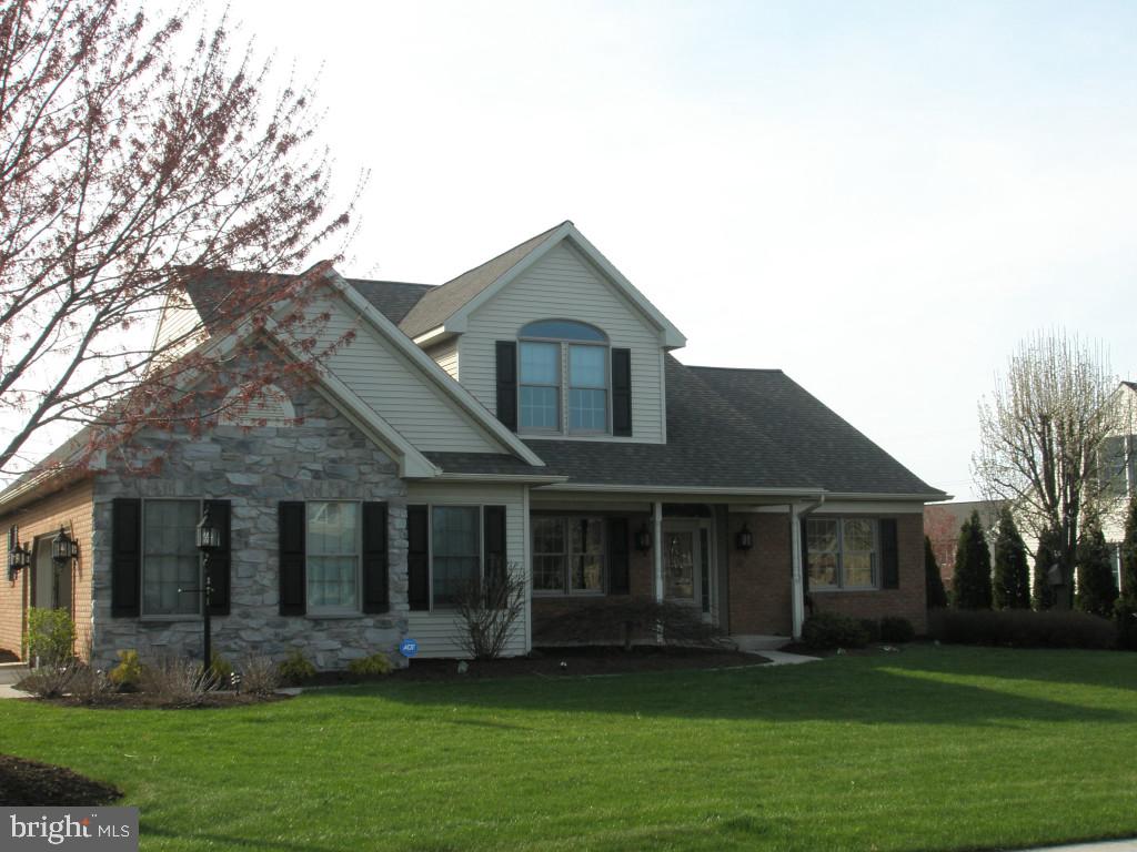 371 Portland Place Lititz, PA 17543 - Photo 1 of 10