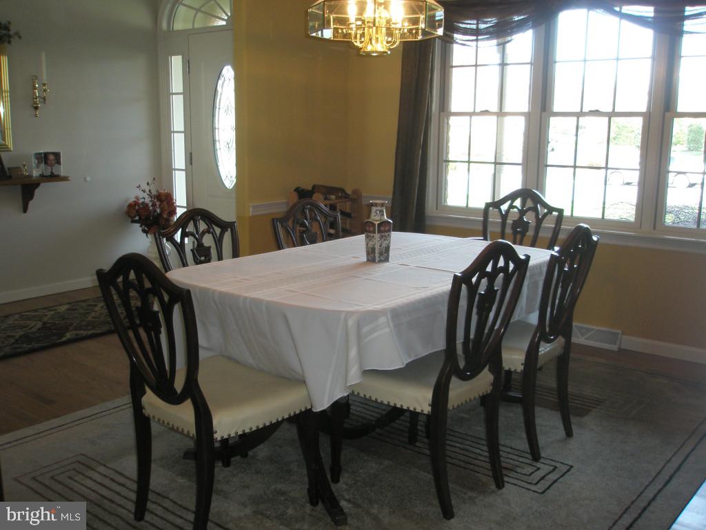 371 Portland Place Lititz, PA 17543 - Photo 4 of 10