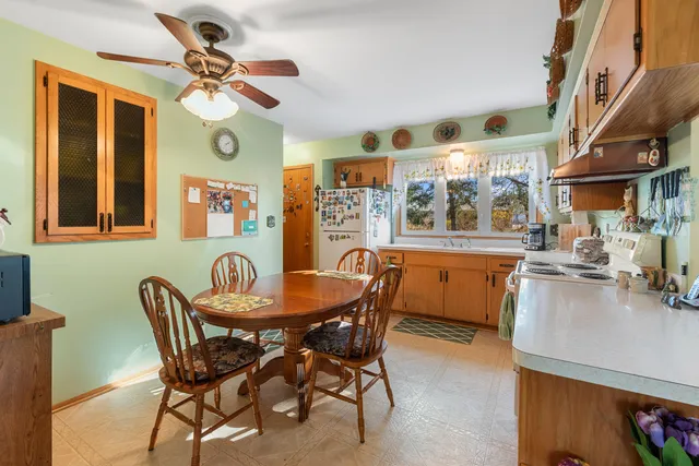 $359,000 | 25919 Durand Avenue, Dover, WI 53139