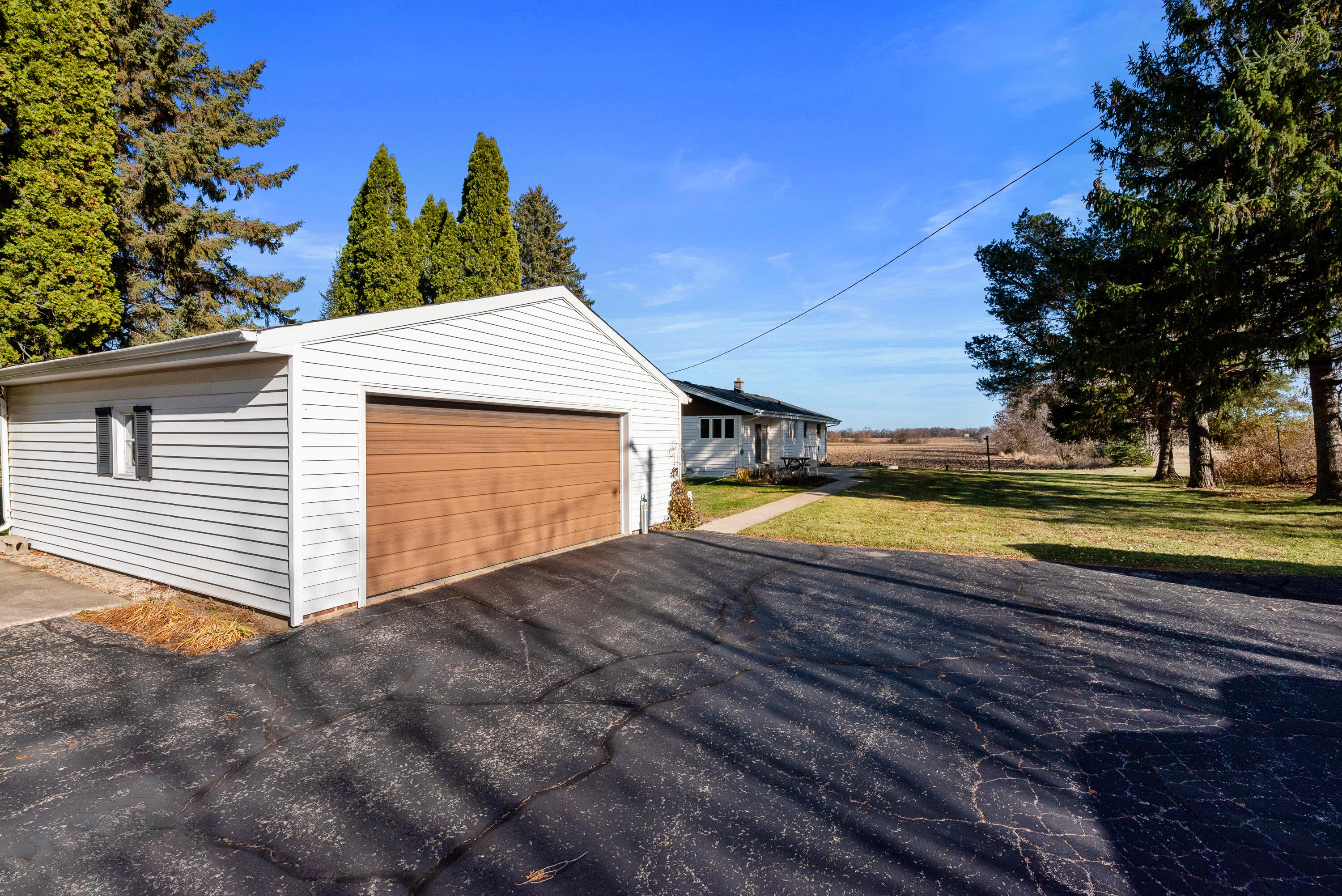 25919 Durand Avenue Dover, WI 53139 - Photo 28 of 32 2.5 Car Garage