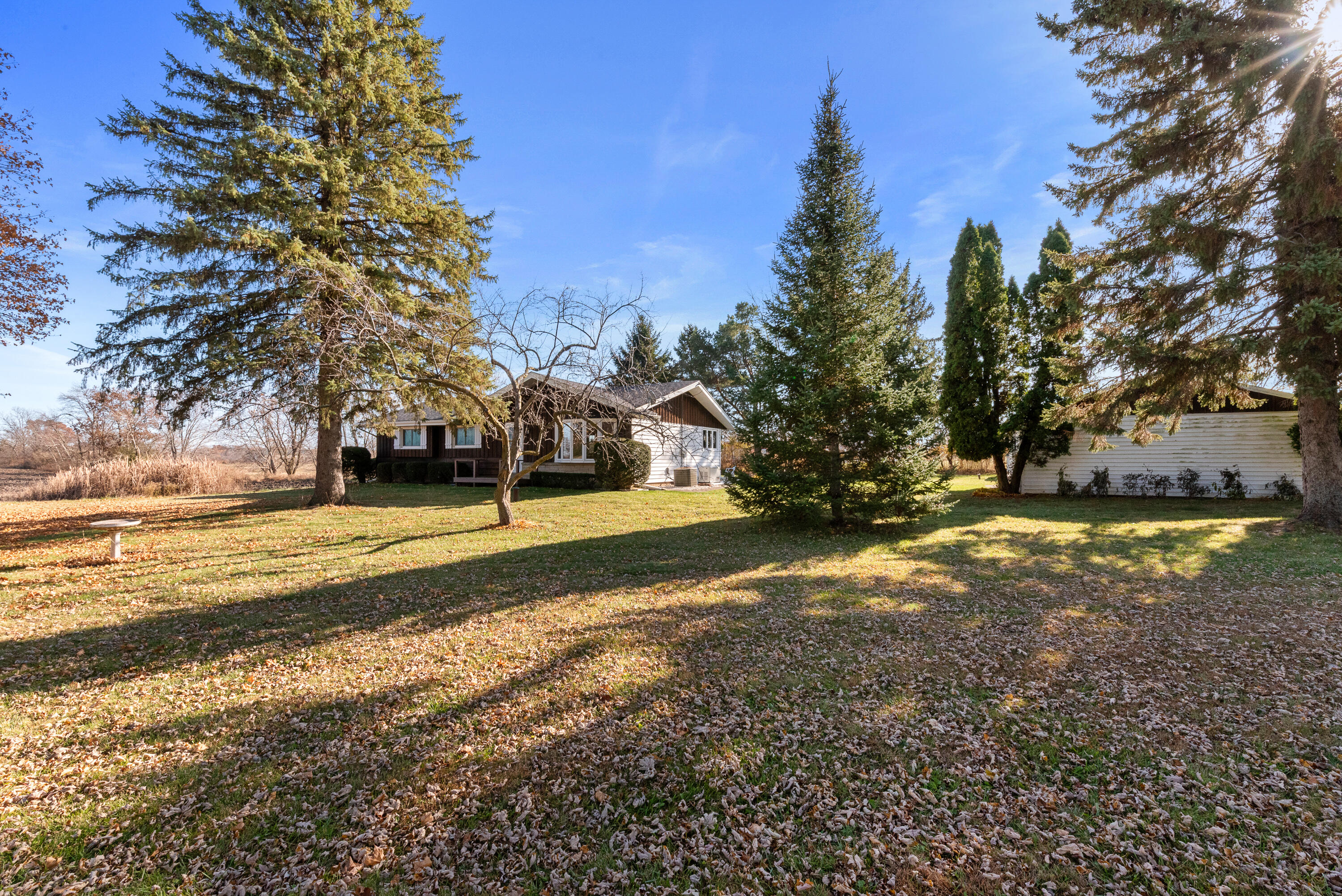 25919 Durand Avenue Dover, WI 53139 - Photo 7 of 32 Front View