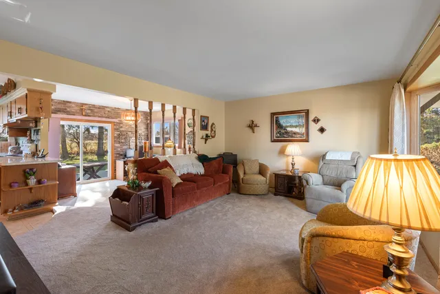 $359,000 | 25919 Durand Avenue, Dover, WI 53139