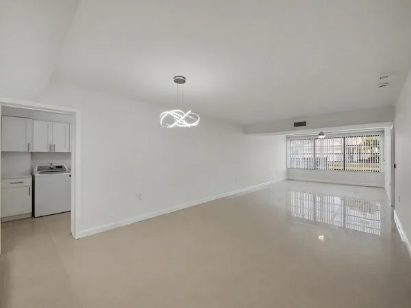 $2,150 | 3501 Village Boulevard, Unit 104, West Palm Beach, FL 33409