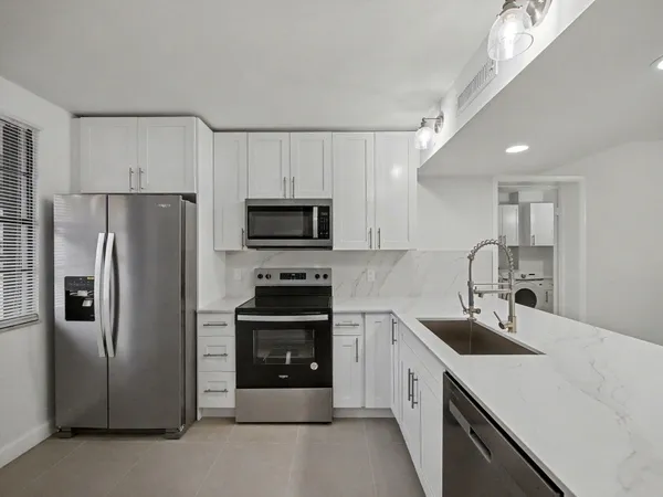 $2,150 | 3501 Village Boulevard, Unit 104, West Palm Beach, FL 33409