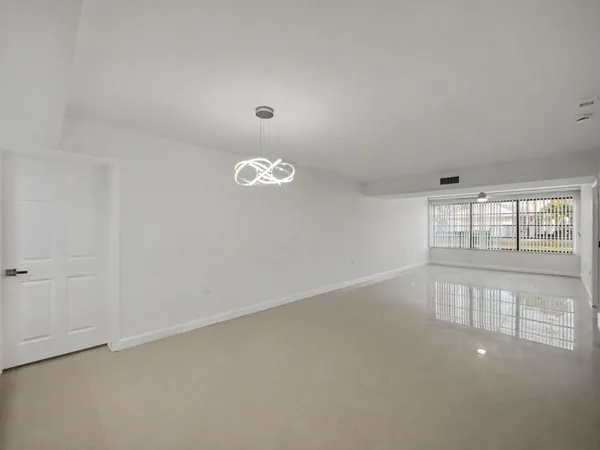 $2,150 | 3501 Village Boulevard, Unit 104, West Palm Beach, FL 33409