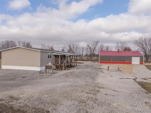 $389,900 | 110 Schupmann Drive, Troy, MO 63379