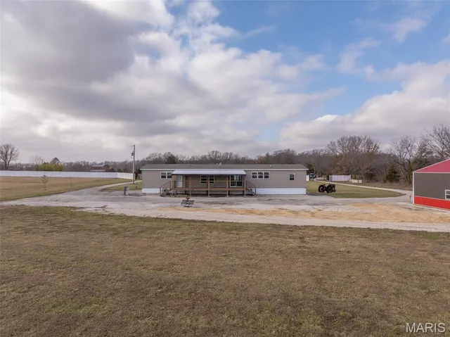 $389,900 | 110 Schupmann Drive, Troy, MO 63379