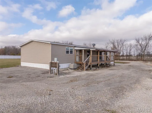 $389,900 | 110 Schupmann Drive, Troy, MO 63379