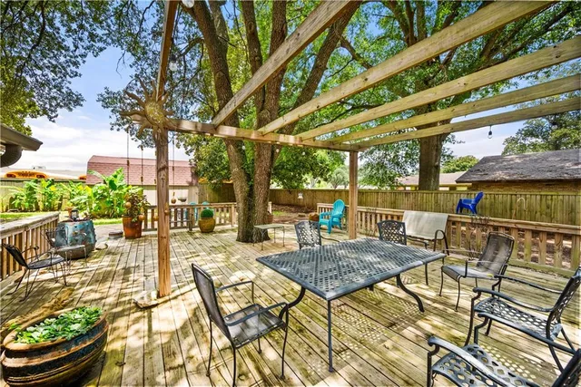 $299,000 | 400 Parkway Drive, Natchitoches, LA 71457