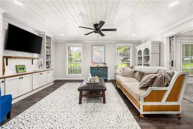 $299,000 | 400 Parkway Drive, Natchitoches, LA 71457