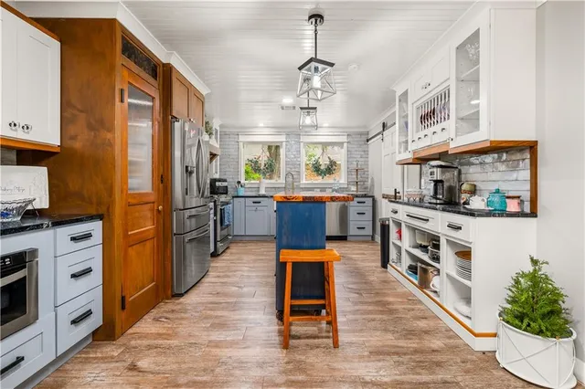 $299,000 | 400 Parkway Drive, Natchitoches, LA 71457