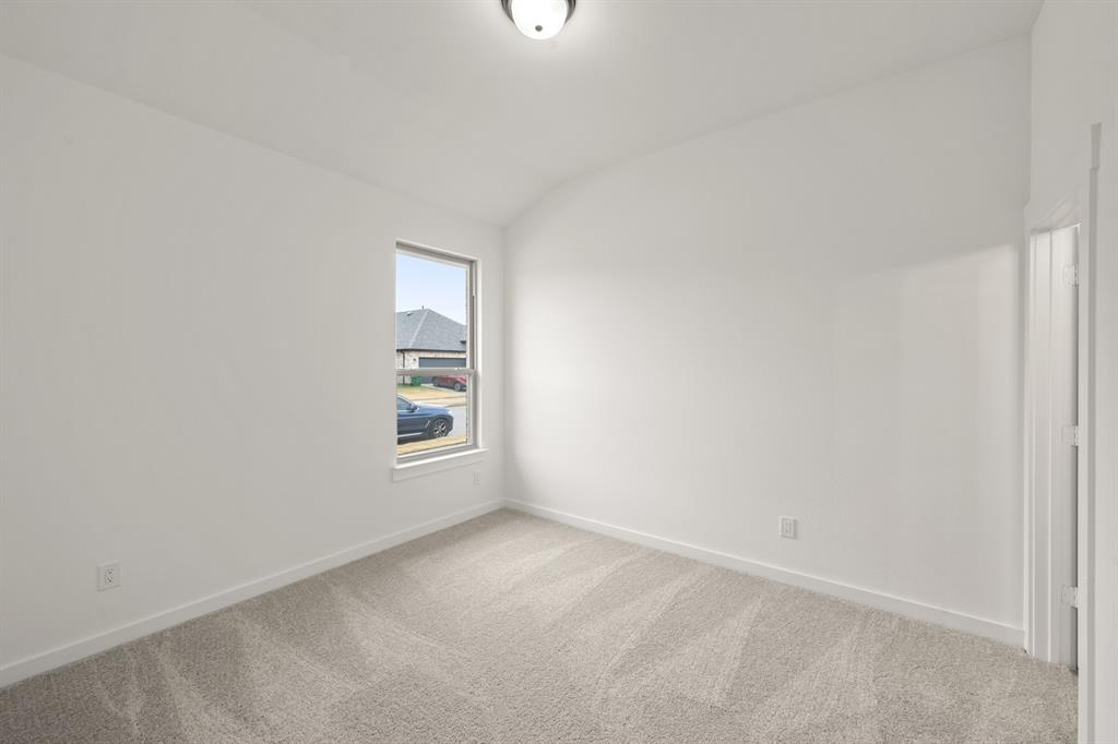 7502 Foxglove Way Venus, TX 76084 - Photo 20 of 27 7502 Foxglove- Bedroom-3