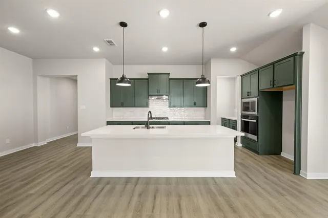 $444,990 | 7502 Foxglove Way, Venus, TX 76084