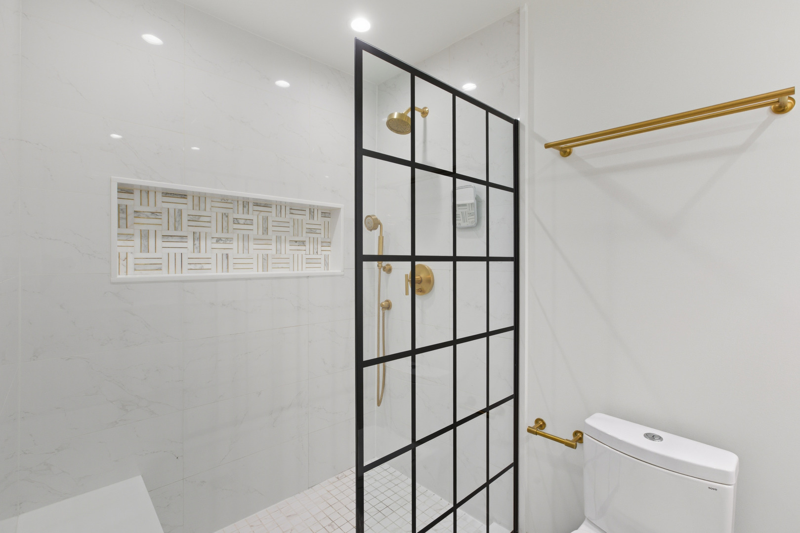 105 Yarrow Court Rolling Meadows, IL 60067 - Photo 13 of 22