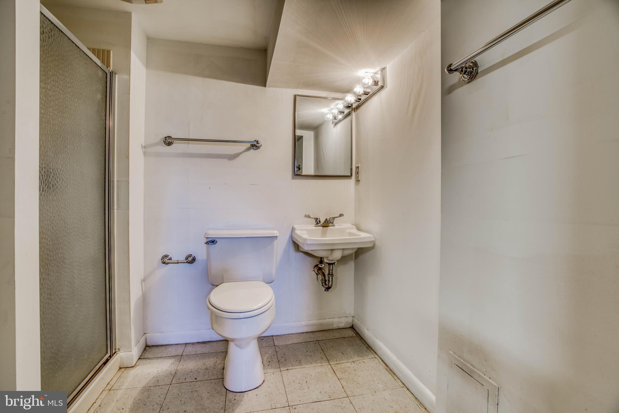 1602 Searles Road Baltimore, MD 21222 - Photo 36 of 49 Lower level full bath.