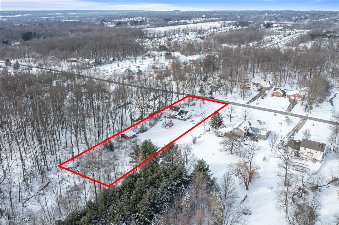 636 Wall Road Wadsworth, OH 44281 - Photo 5 of 35 View of snowy aerial view