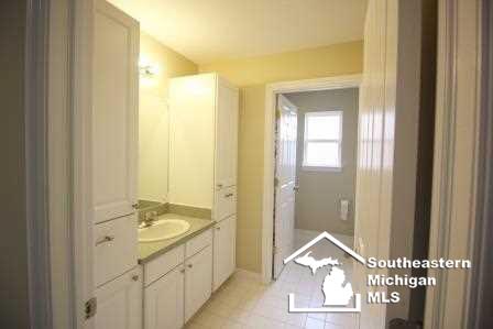 20369 Inkster Road Romulus, MI 48174 - Photo 28 of 31