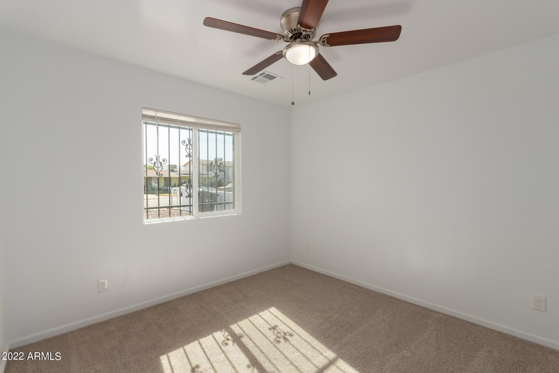 3144 East Chipman Road Phoenix, AZ 85040 - Photo 16 of 44 27 - Chipman