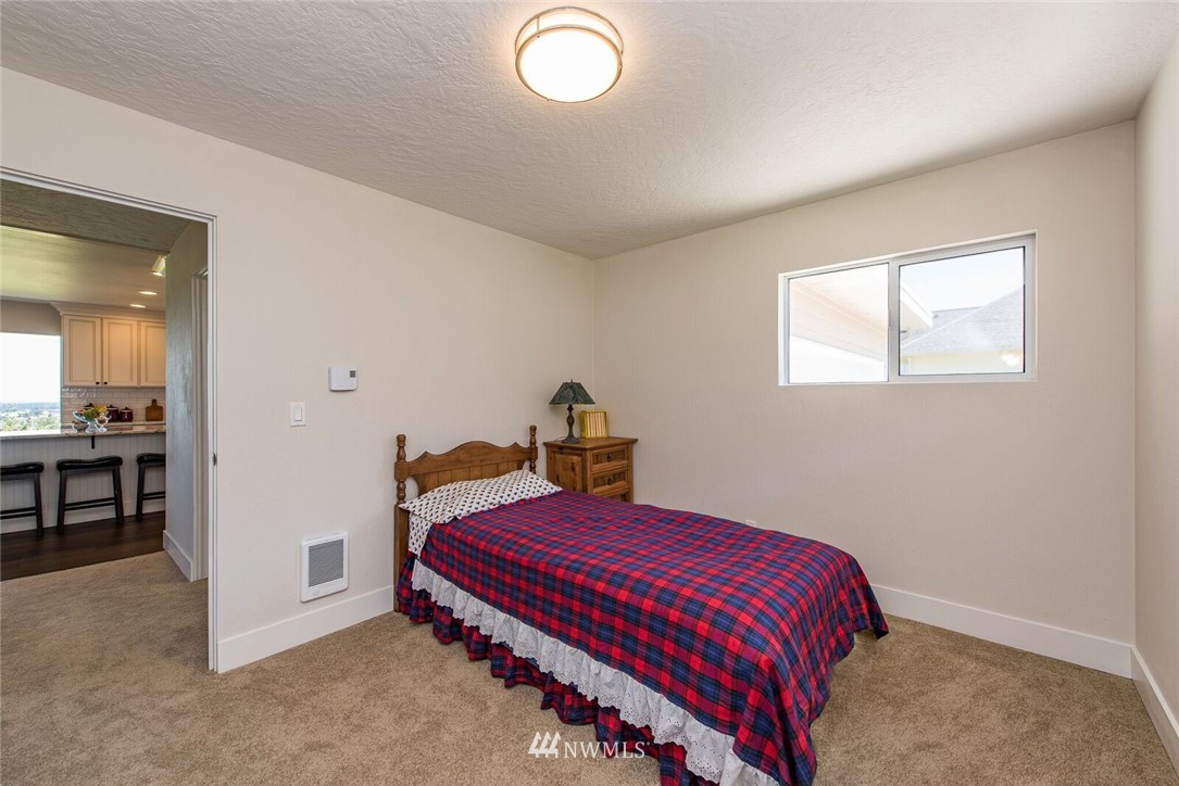 402 Reservoir Road Sequim, WA 98382 - Photo 14 of 25 Gallery Image 14