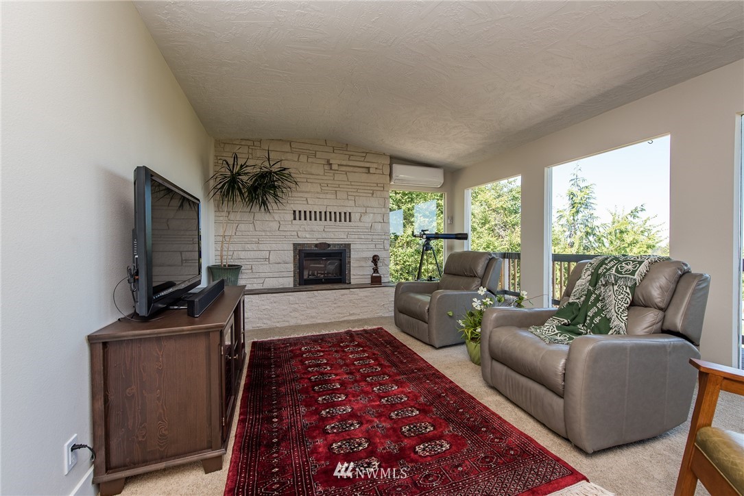 402 Reservoir Road Sequim, WA 98382 - Photo 10 of 25 Gallery Image 10