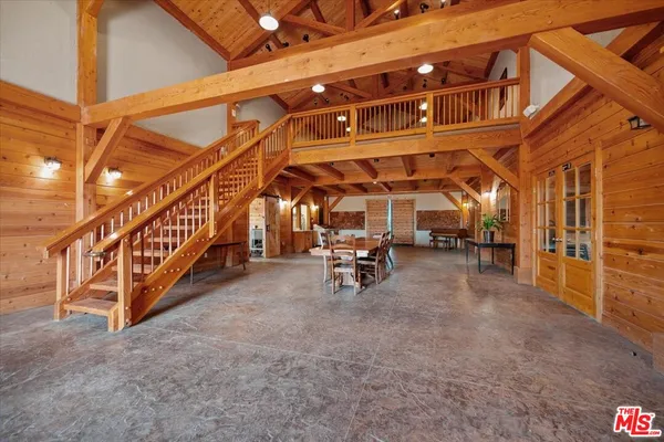 a view of a indoor garage