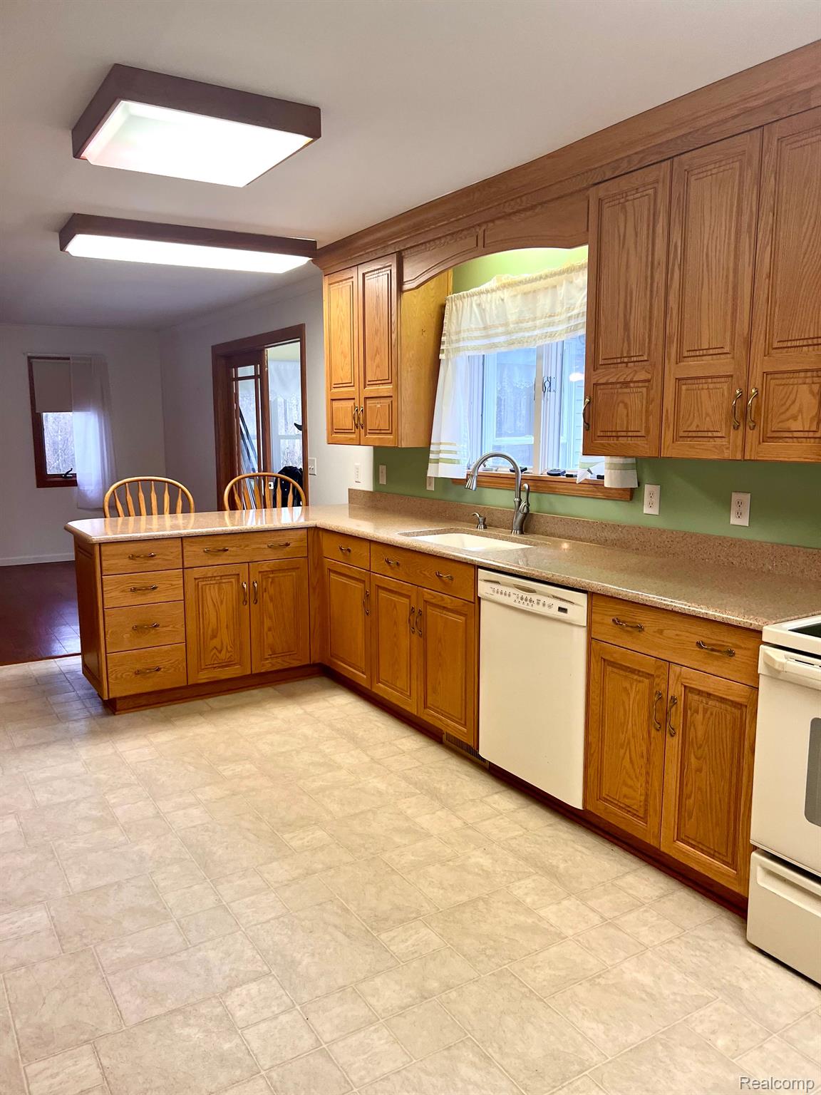 3741 Bordeau Road Standish, MI 48658 - Photo 10 of 35 Spacious kitchen