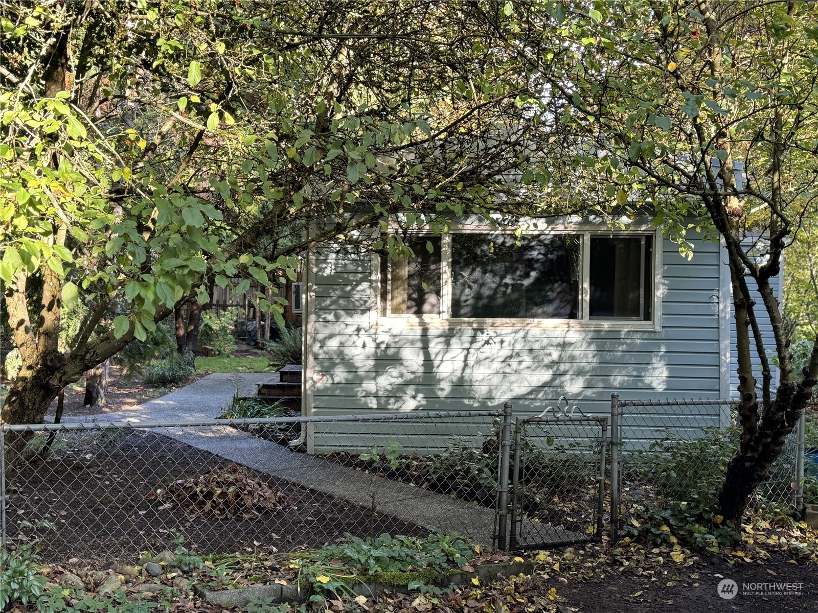 27520 Witte Road Southeast Maple Valley, WA 98038 - Photo 2 of 13 Gallery Image 2