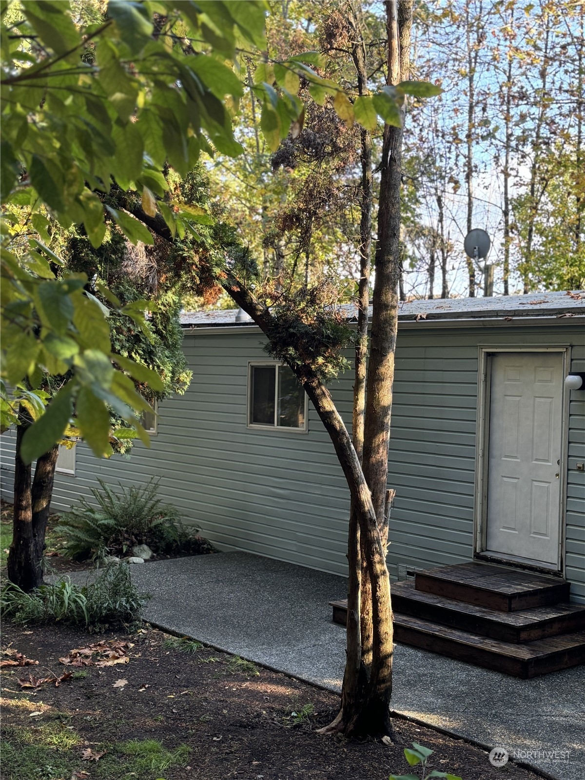 27520 Witte Road Southeast Maple Valley, WA 98038 - Photo 10 of 13 Gallery Image 10