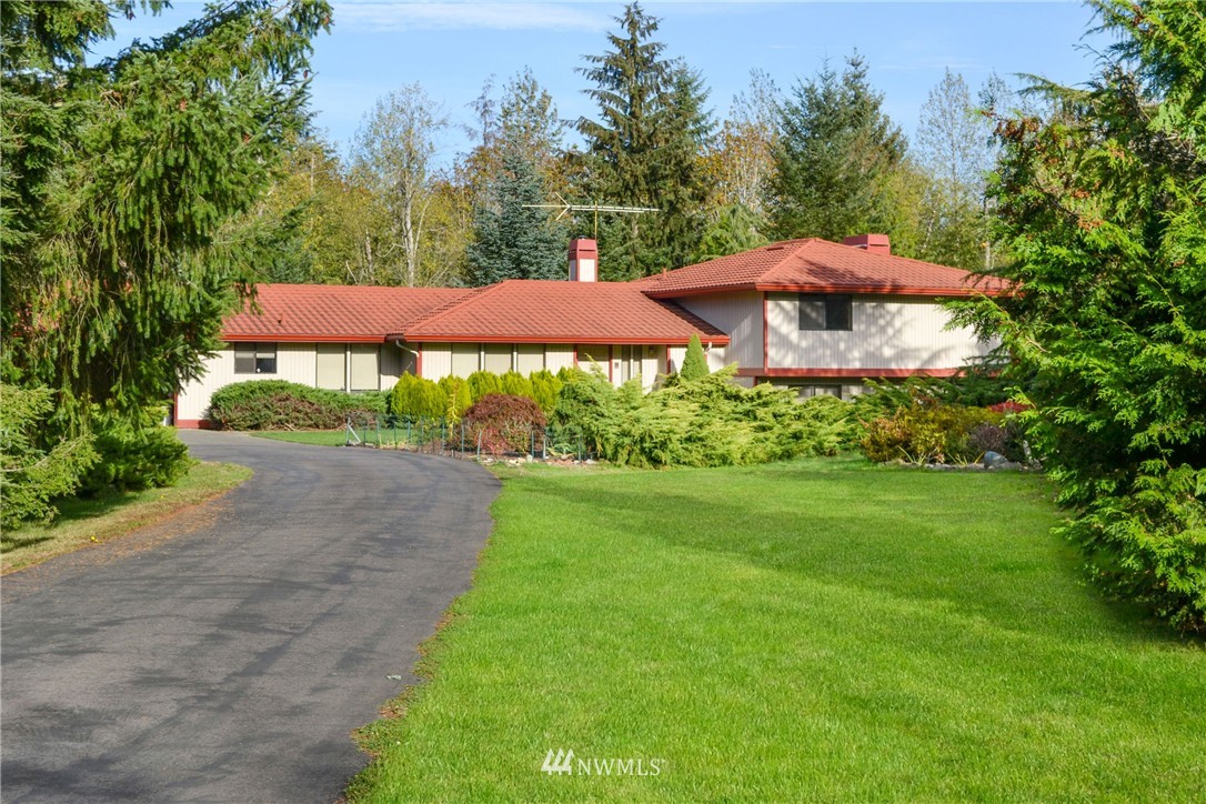 22238 Peter Grubb Road Southeast Renton, WA 98058 - Photo 2 of 21 Gallery Image 2