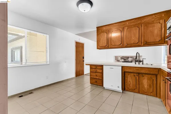$799,000 | 1011 Morello Avenue, Martinez, CA 94553